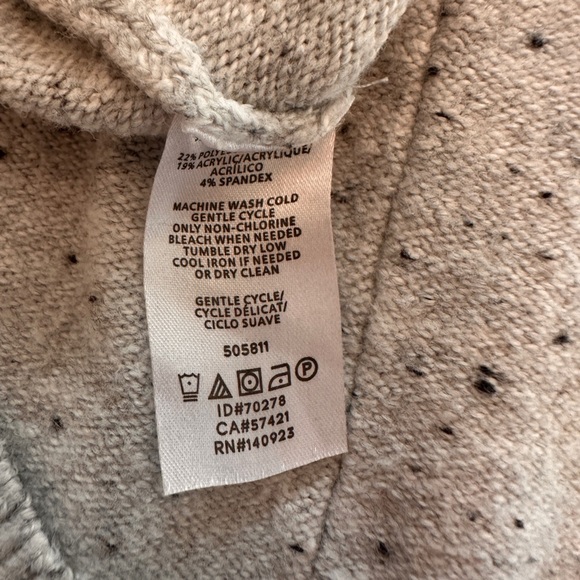 LOFT women’s  Small Grey Speckled Knit Pullover poncho - Picture 7 of 7